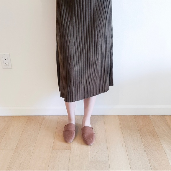 MOVING SAlE Carmel chic slipper - Picture 3 of 6